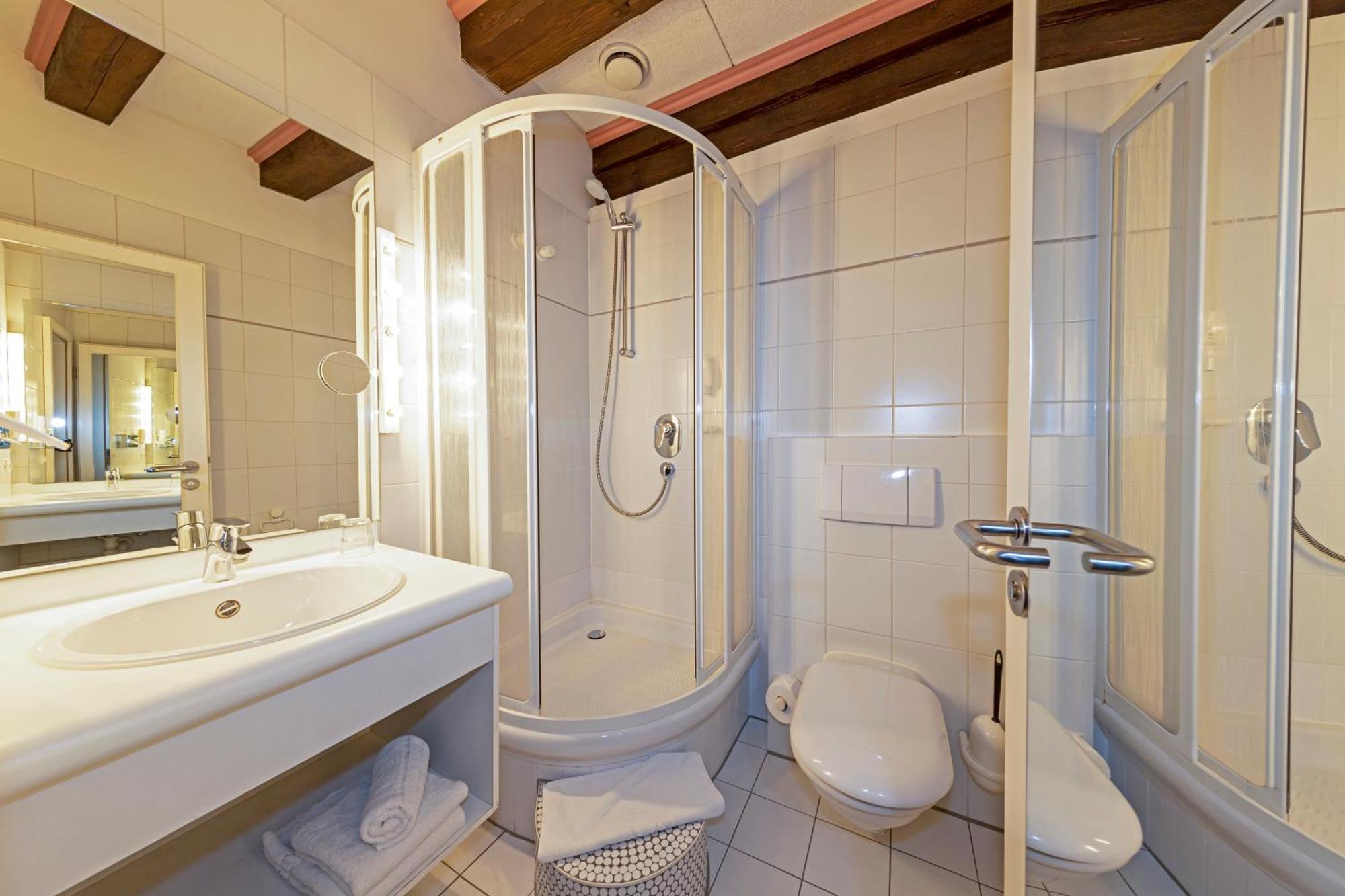 Herzogskelter Restaurant Hotel Güglingen Buitenkant foto